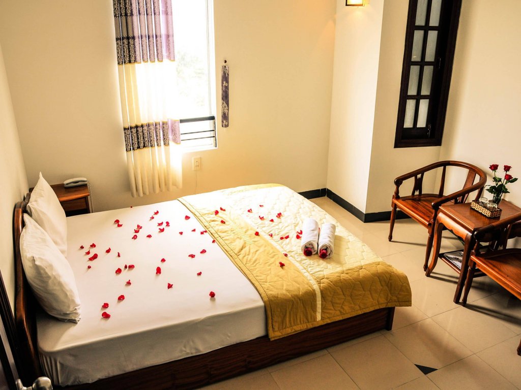 Фото Minh Cat Hotel