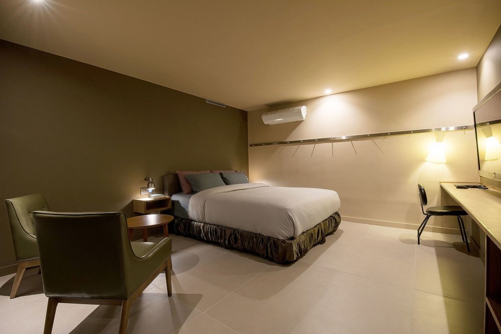 Фото Nineth Hotel