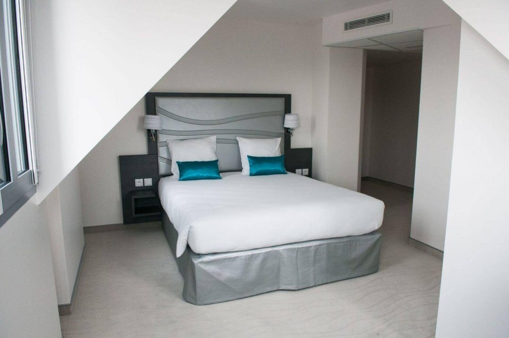 Фото Hôtel Versailles Chantiers