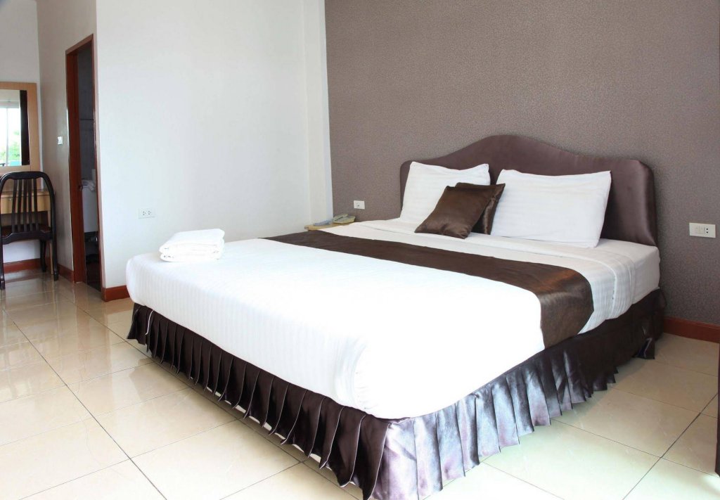 Фото Arya Inn Pattaya Beach Hotel