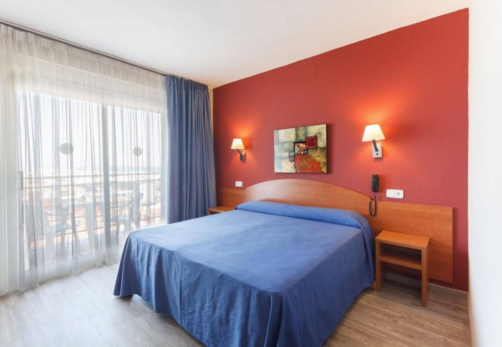 Фото Hotel Oasis Park Splash