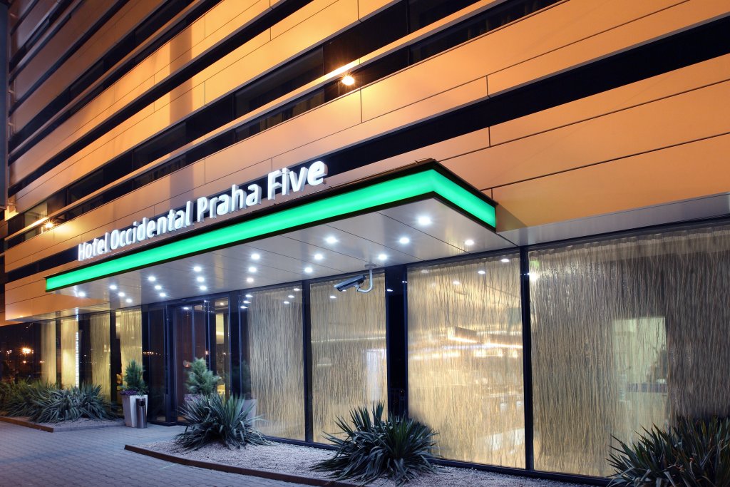 Фото Occidental Praha Five