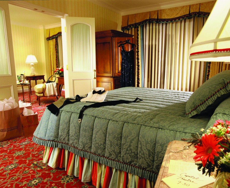 Фото Little America Hotel