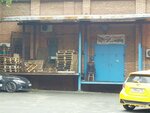 Ship Treyd-Nerzhaveyka (Voropaeva Street, 9) ، لف الأنابيب والاسطوانات المعدنية