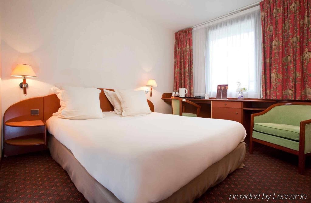 Фото Mercure Paris Eiffel Tower Grenelle Hotel