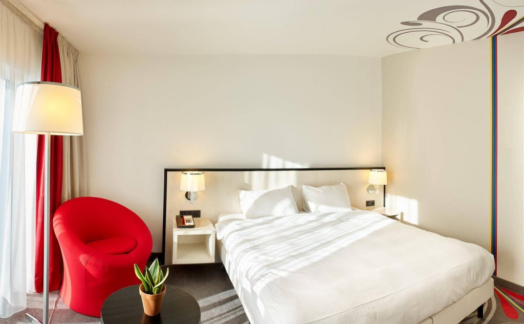 Фото Radisson Hotel Brussels Centre Midi