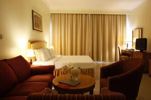 Aleph Doha Residences Curio Collection by Hilton (Doha, Zone 61, Al Dafna, Balmesan Street, 74), hotel