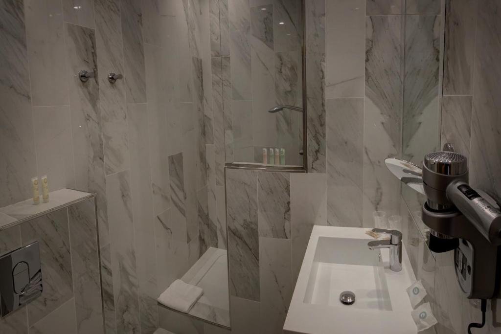 Фото Best Western Plus Hotel Comedie Saint-Roch