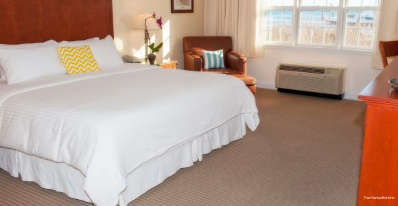 Фото The Harbor Front Inn