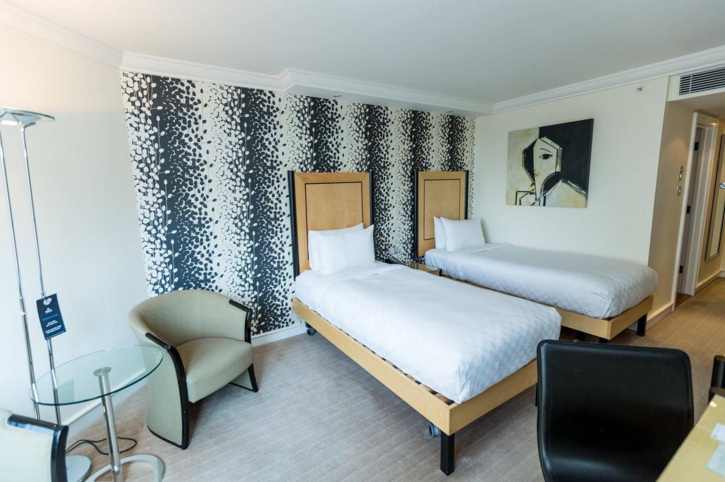 Фото Hilton London Metropole