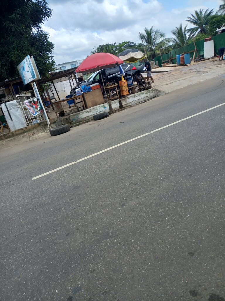 Car wash Kar Kare Auto Wash, Accra, photo