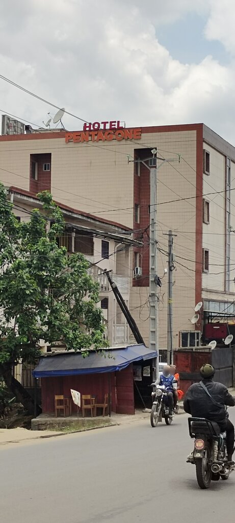 Hotel Hotel Pentagone, Douala, photo