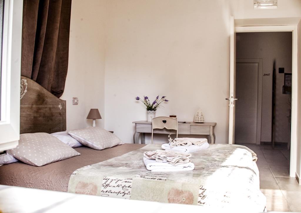 Фото Lady B bed & breakfast