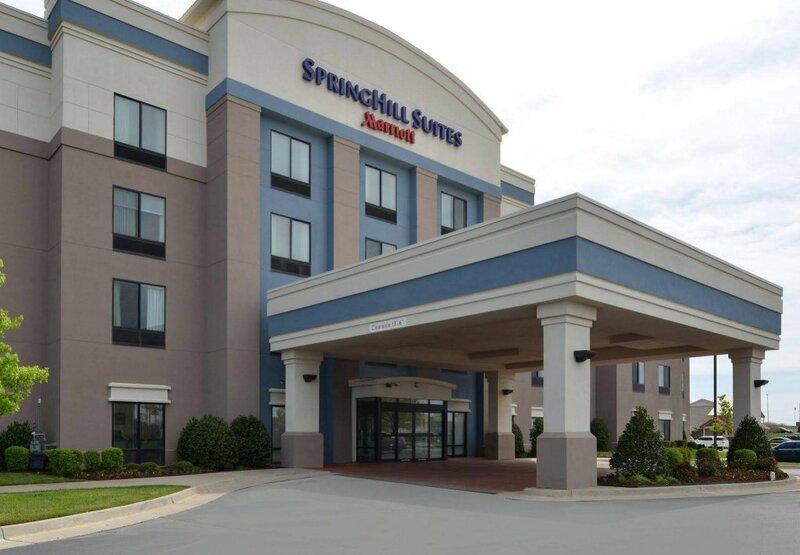Гостиница Springhill Suites by Marriott Oklahoma City Airport в Оклахома-Сити
