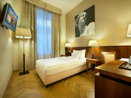 Гостиница Hotel Sovereign в Праге
