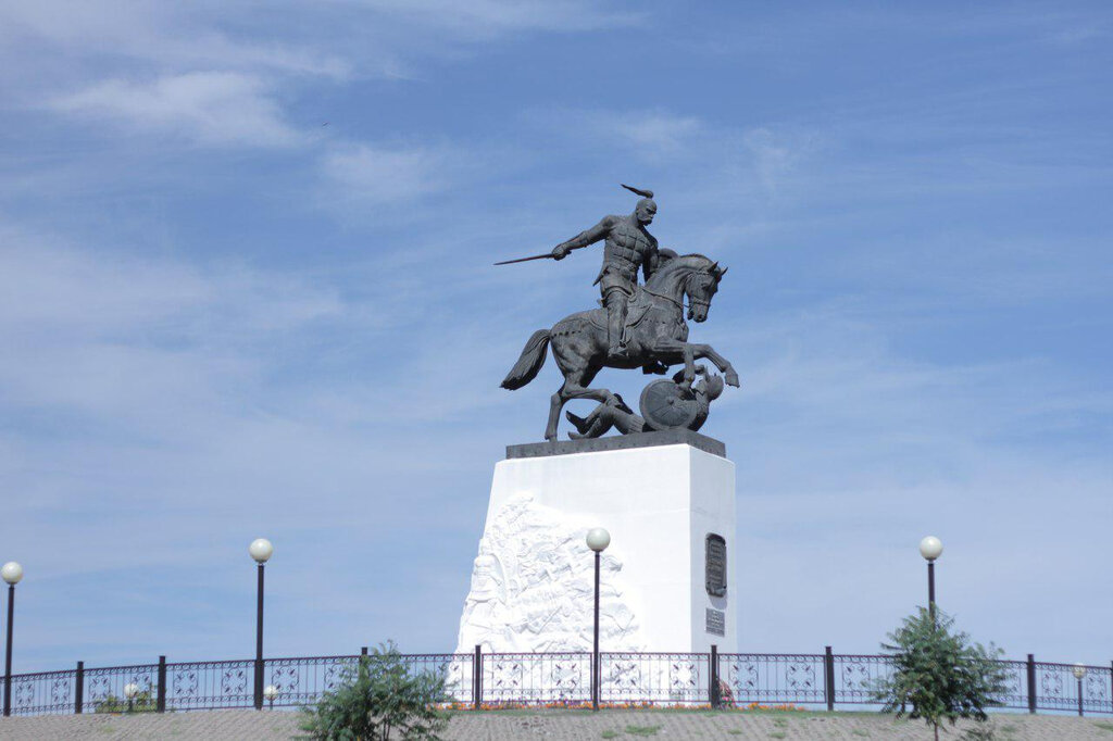Monumento, memorial Князь Святослав Игоревич Храбрый, , foto