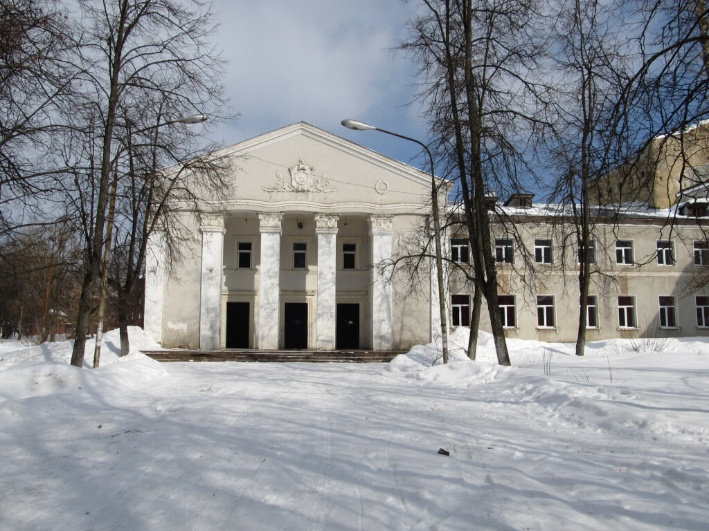 Cultural center Yartsevsky Dvorets Kultury, Yartsevo, photo