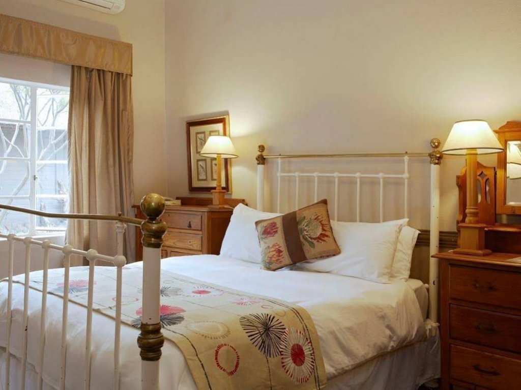 Фото Shangri-La Country Hotel