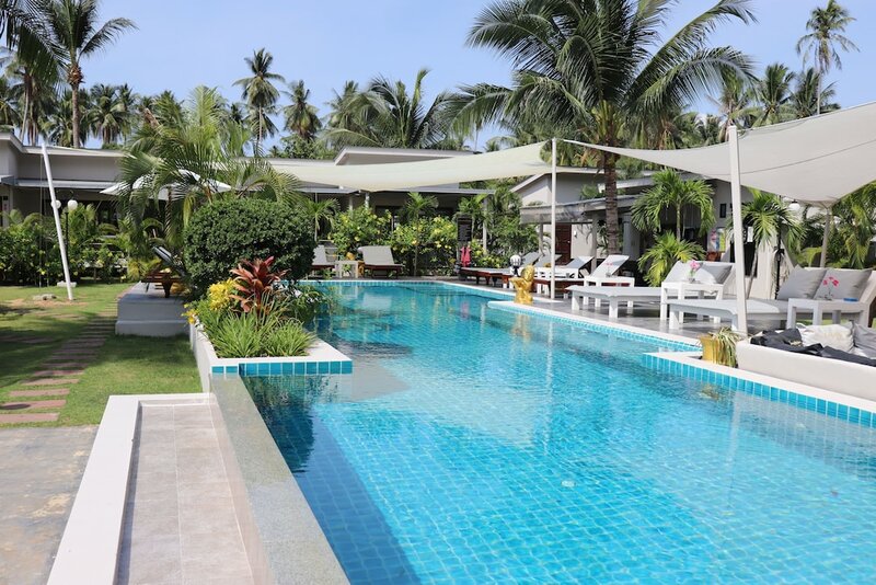 Отель Coconutspalm Resort