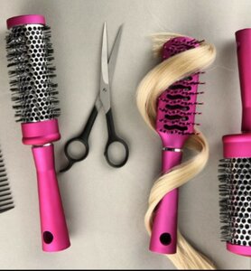 Hair salon Debut (ulitsa 40 let Pobedy, 56) ، مصففو الشعر