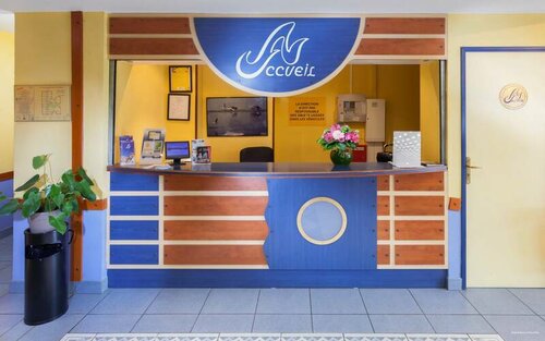 Гостиница B&b Hotel La Rochelle Centre Les Minimes в Ла-Рошели