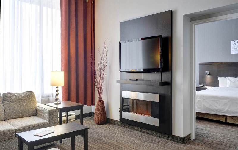 Фото Travelodge by Wyndham Hotel & Convention Centre Quebec City