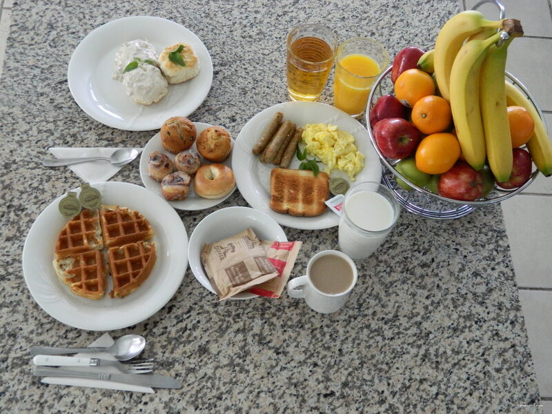 Фото California Inn