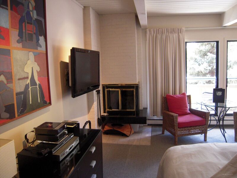 Фото Aspen Square Condominium Hotel