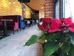 Shashlychnaya № 1 (Druzhby Street, 76) ، مقهى