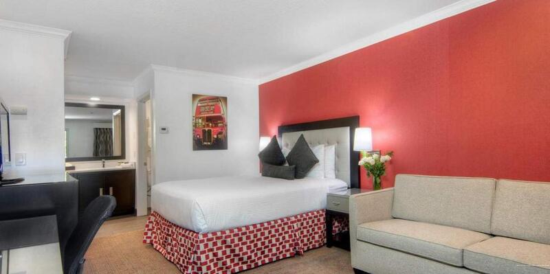 Фото Aggie Inn, Ascend Hotel Collection