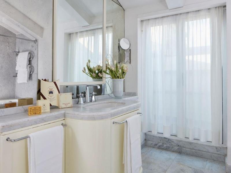 Фото Hotel Regency