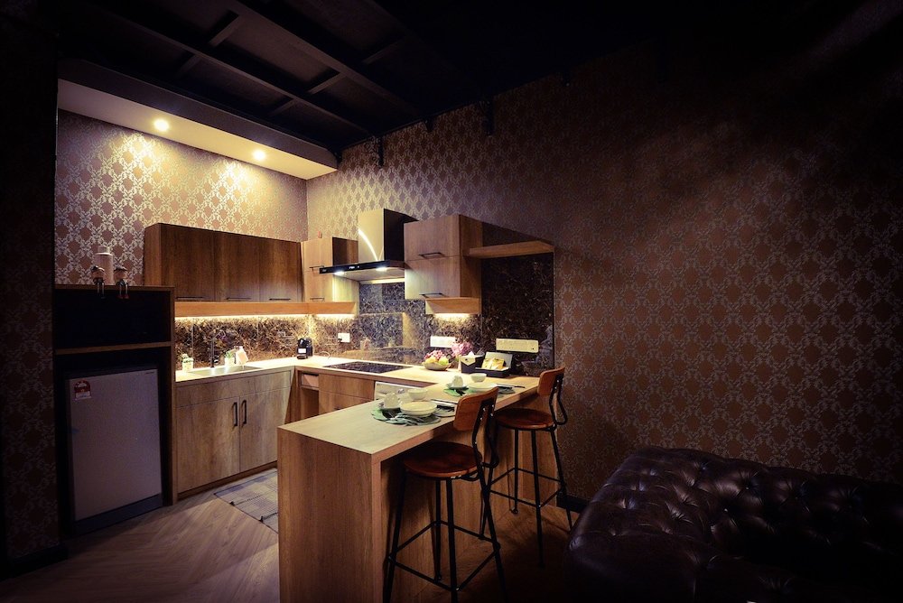 Фото 1969 Business Suites