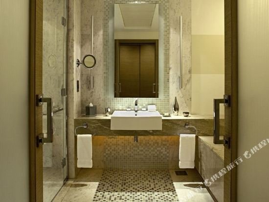 Фото Millennium Al Rawdah Hotel