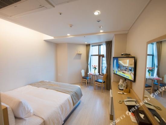 Фото Marianne Hotel