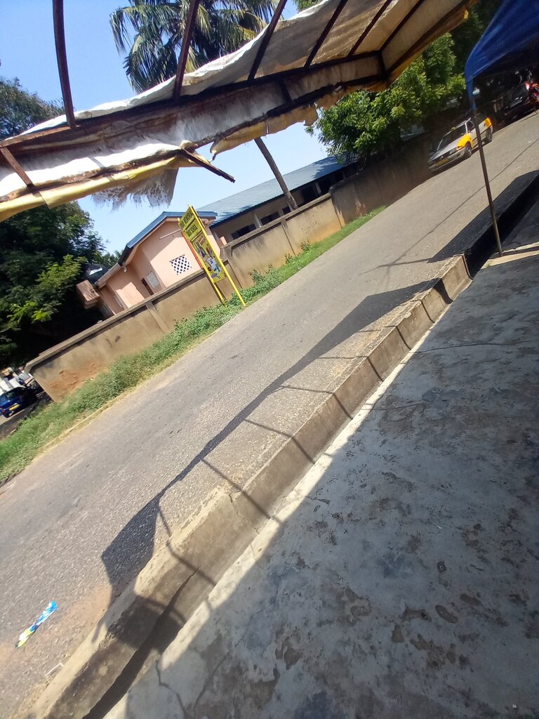 School Nii Amugi Avenue School, Accra, photo