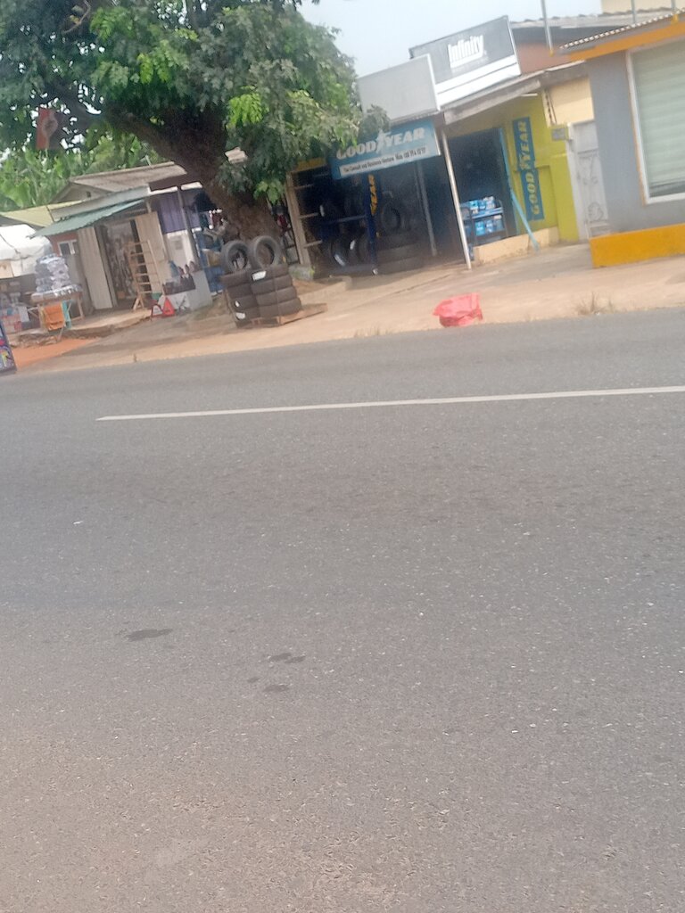 Auto accessories Yao consult and business ventures, Accra, photo