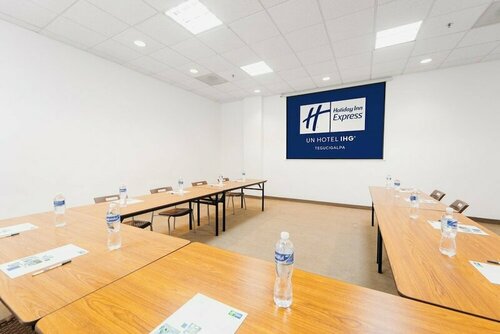 Гостиница Holiday Inn Express Tegucigalpa в Гондурасе