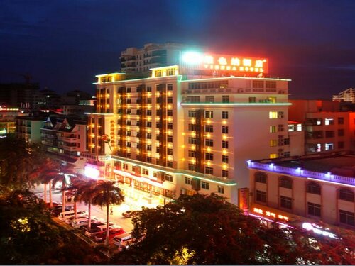 Гостиница Vienna Hotel Sanya First Market в Санье