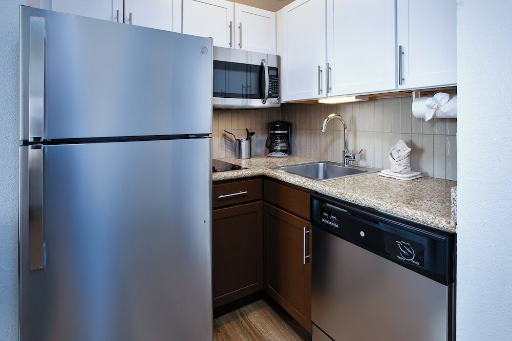 Фото Staybridge Suites Lincoln Northeast, an Ihg Hotel