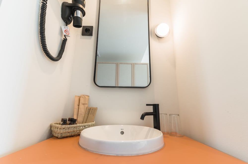 Фото Akquaaa Boutique Hotel