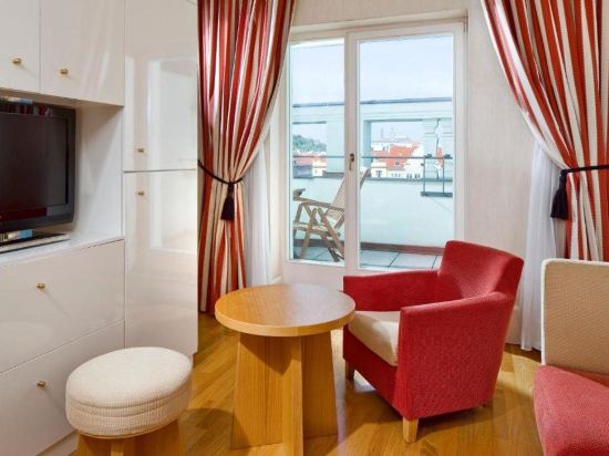 Фото Mamaison Hotel Riverside Prague