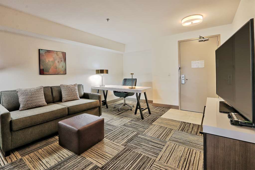 Фото Hilton Garden Inn Albuquerque/Journal Center
