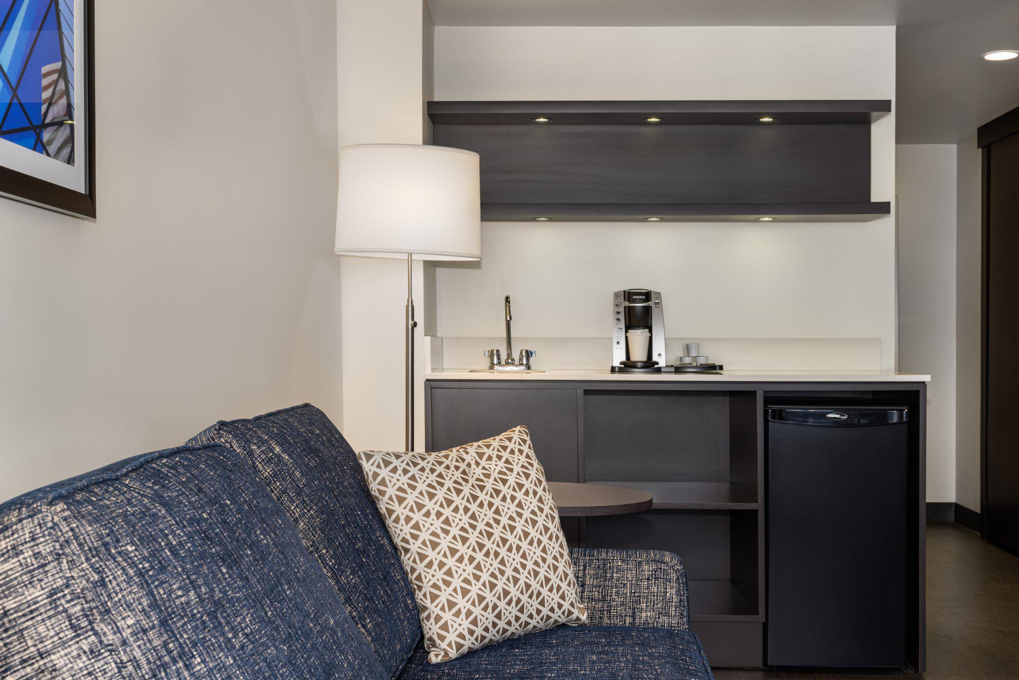 Фото Holiday Inn Toronto Downtown Centre