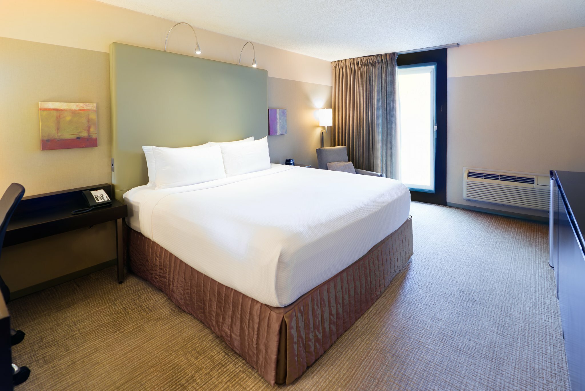 Фото Crowne Plaza Chicago West Loop, an Ihg Hotel