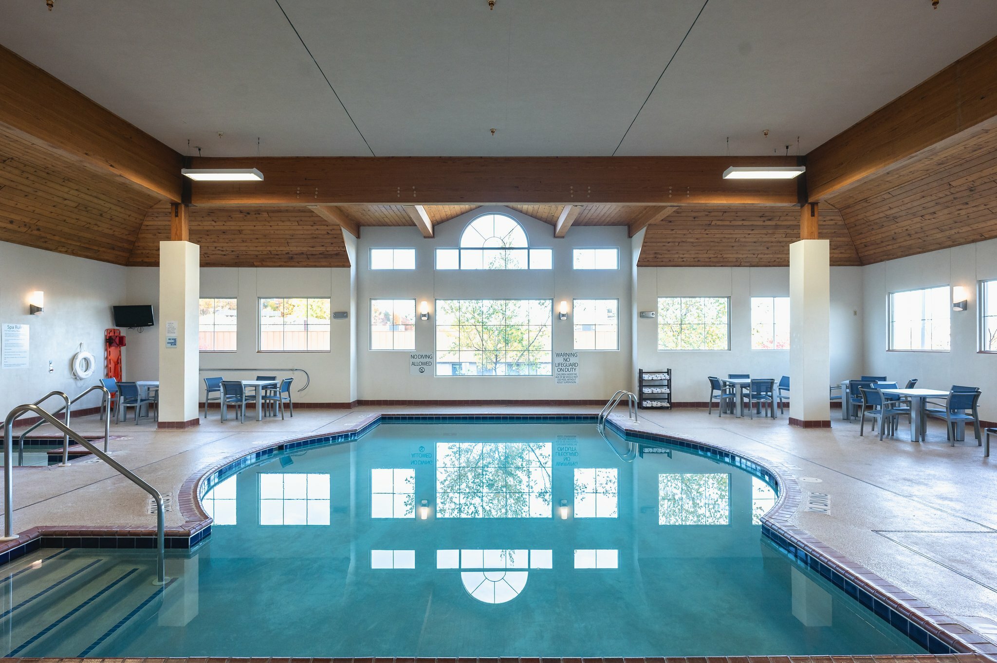 Фото Holiday Inn Express Houghton-Keweenaw, an Ihg Hotel