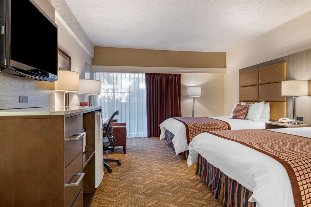 Фото Best Western Plus Thousand Oaks Inn