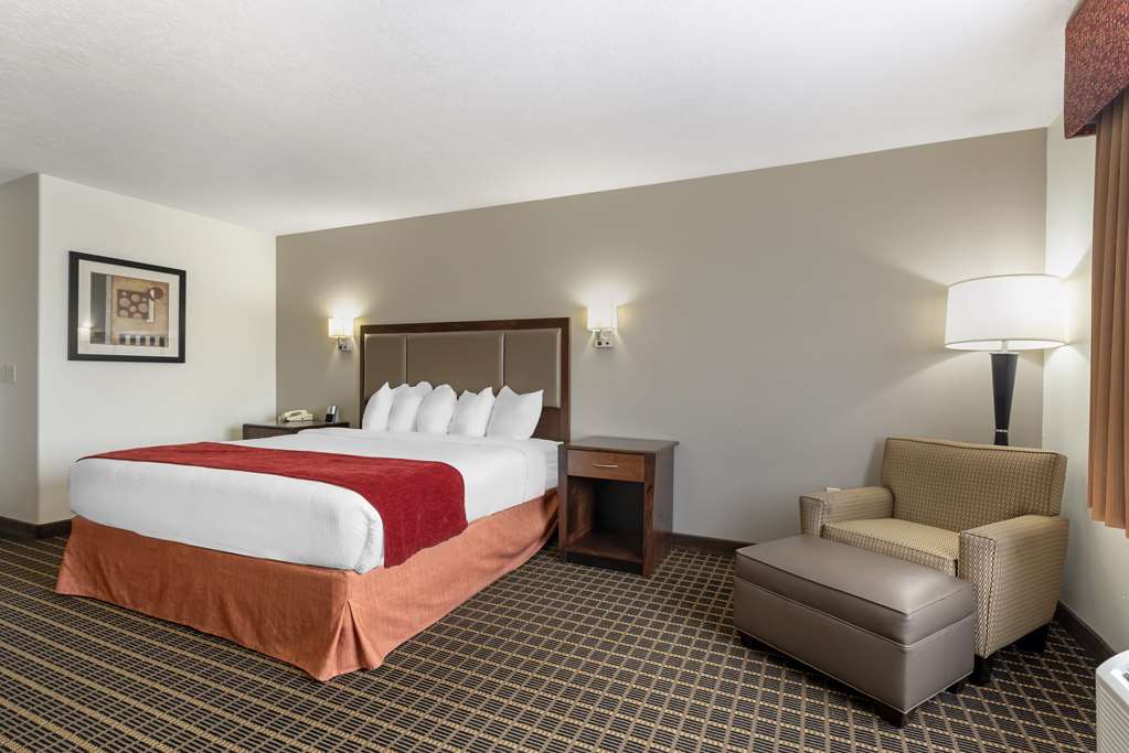 Фото Best Western Plus Eagleridge Inn & Suites