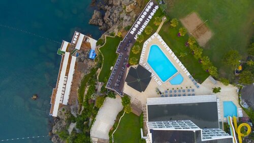 Гостиница Falcon Hotel в Анталье