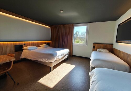 Гостиница B&b Hotel Clermont-Ferrand Nord Riom в Рьоне