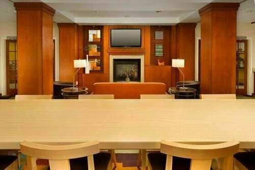 Гостиница Fairfield Inn & Suites by Marriott Waco North в Лейси-Лейквью
